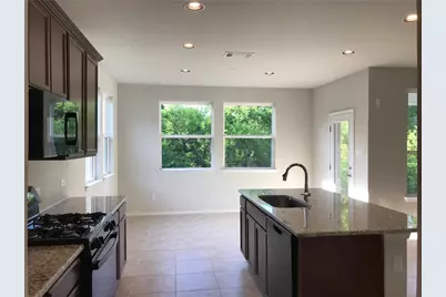 2800 Joe Dimaggio Boulevard #62, Round Rock, TX 78665 - Photo 5