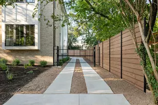 404 W 55th 1/2 St, Austin, TX 78751 - Photo 29