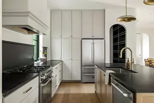 404 W 55th 1/2 St, Austin, TX 78751 - Photo 5