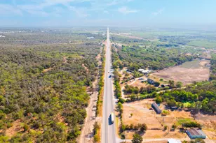 2777 Hwy 21 Hwy W, Dale, TX 78616 - Photo 13