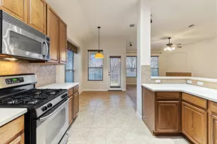 2134 Paradise Ridge Dr, Round Rock, TX 78665 - Photo 11