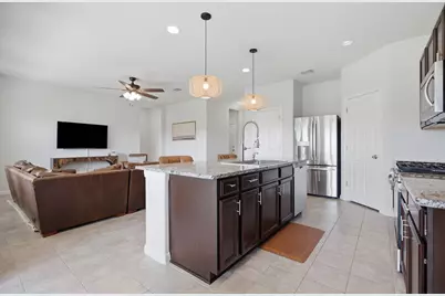1100 S San Marcos Street, Manor, TX 78653 - Photo 5