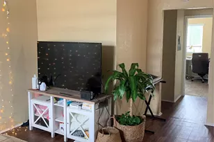 2401 Manor Rd, Austin, TX 78722 - Photo 5