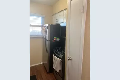 2401 Manor Rd #218, Austin, TX 78722 - Photo 7