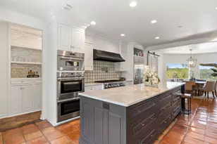 716 N Commons Ford Rd, Austin, TX 78733 - Photo 5