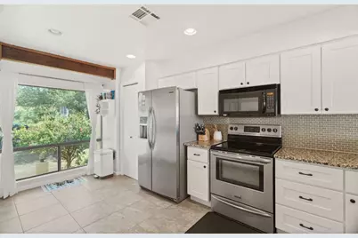 401 Hi There #D, Horseshoe Bay, TX 78657 - Photo 7