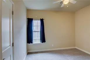 221 Geode Ln, Jarrell, TX 76537 - Photo 15