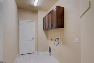 221 Geode Ln, Jarrell, TX 76537 - Photo 13