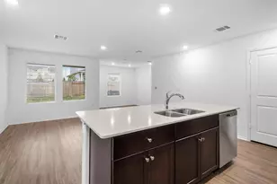 7136 Spotted Leaf Wy, Del Valle, TX 78617 - Photo 11