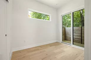 1215 Fort Branch Blvd, Austin, TX 78721 - Photo 15
