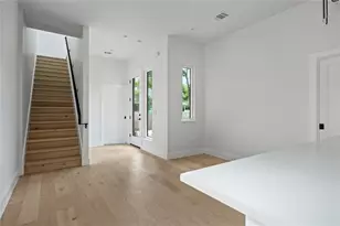 1215 Fort Branch Blvd, Austin, TX 78721 - Photo 5