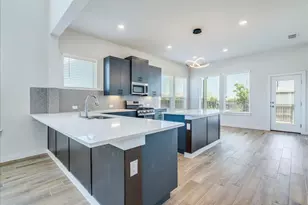 121 Camino Verde, San Marcos, TX 78666 - Photo 3