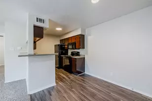 2809 W William Cannon Dr, Austin, TX 78745 - Photo 5