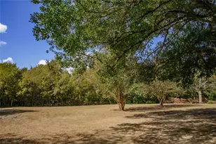 845 2nd St, Somerville, TX 77879 - Photo 3