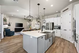 105 Stag Leap Ct, Liberty Hill, TX 78642 - Photo 17