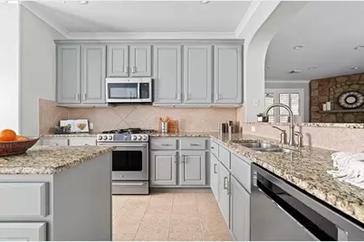 10820 Sky Rock Drive, Austin, TX 78739 - Photo 9