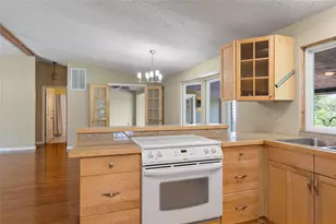 117 Lake View Dr, Spicewood, TX 78669 - Photo 9