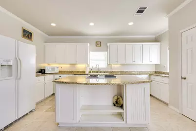 108 E 46th Street, Austin, TX 78751 - Photo 7