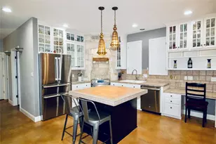 10921 Long Branch Dr, Austin, TX 78736 - Photo 7