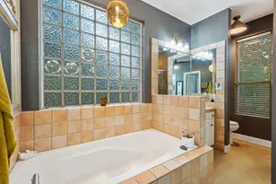 10921 Long Branch Dr, Austin, TX 78736 - Photo 25