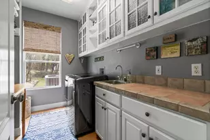 10921 Long Branch Dr, Austin, TX 78736 - Photo 33