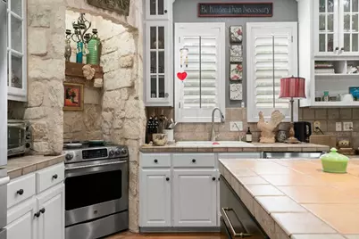 10921 Long Branch Drive, Austin, TX 78736 - Photo 13