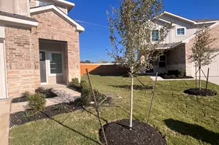 417 Lake Sweetwater Ln, Buda, TX 78610 - Photo 35