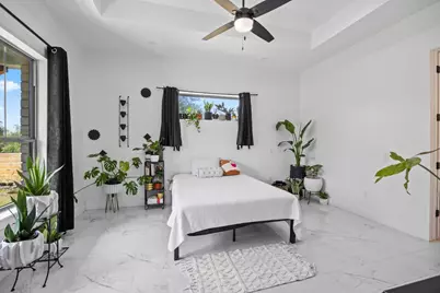 390 Riddle Road, Cedar Creek, TX 78612 - Photo 17