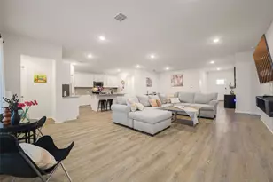 109 Egret Dr, Bastrop, TX 78602 - Photo 9