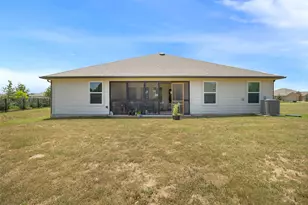 109 Egret Dr, Bastrop, TX 78602 - Photo 31