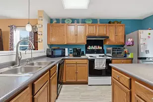 5628 SE Sunday Silence Dr, Del Valle, TX 78617 - Photo 7