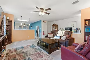 5628 SE Sunday Silence Dr, Del Valle, TX 78617 - Photo 5