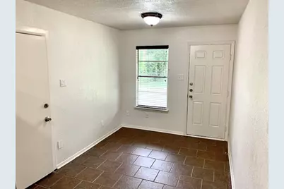 6114 Hogan Avenue, Austin, TX 78741 - Photo 9