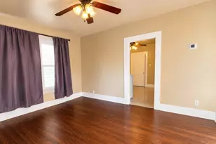 807 S Elm St, Georgetown, TX 78626 - Photo 9