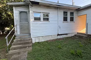 807 S Elm St, Georgetown, TX 78626 - Photo 15