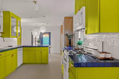 1180 1/2 Sol Wilson Avenue, Austin, TX 78702 - Photo 3