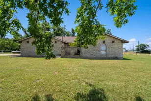 20 Co Rd 408, Taylor, TX 76574 - Photo 1