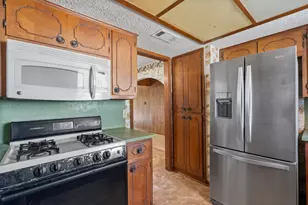 20 Co Rd 408, Taylor, TX 76574 - Photo 15