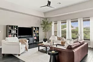 350 Jacksdaw Dr, Austin, TX 78737 - Photo 13