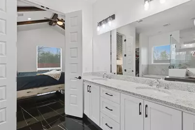 1905 S College Street, Georgetown, TX 78626 - Photo 25