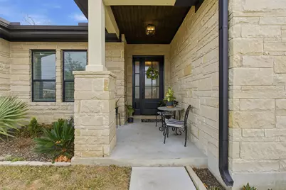 1905 S College Street, Georgetown, TX 78626 - Photo 3