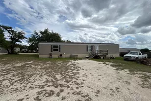 205 Montrose Dr, Liberty Hill, TX 78642 - Photo 7