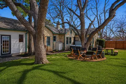 502 N Orange Street, Fredericksburg, TX 78624 - Photo 33