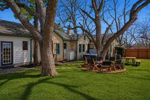 502 N Orange St, Fredericksburg, TX 78624 - Photo 33