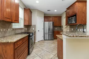 142 Kaanapali Ln, Bastrop, TX 78602 - Photo 9