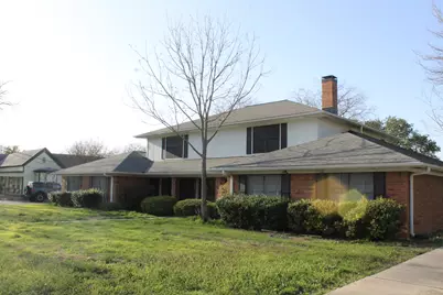 535 West Prairie Lea Street, Lockhart, TX 78644 - Photo 1