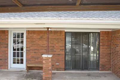 535 West Prairie Lea Street, Lockhart, TX 78644 - Photo 11