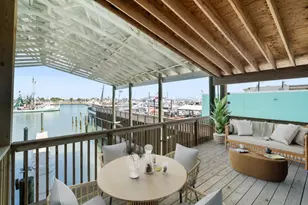 318 W Cotter Ave, Port Aransas, TX 78373 - Photo 27