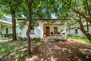 1020 Spence St, Austin, TX 78702 - Photo 1