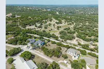 912 Daviot Drive, Spicewood, TX 78669 - Photo 11